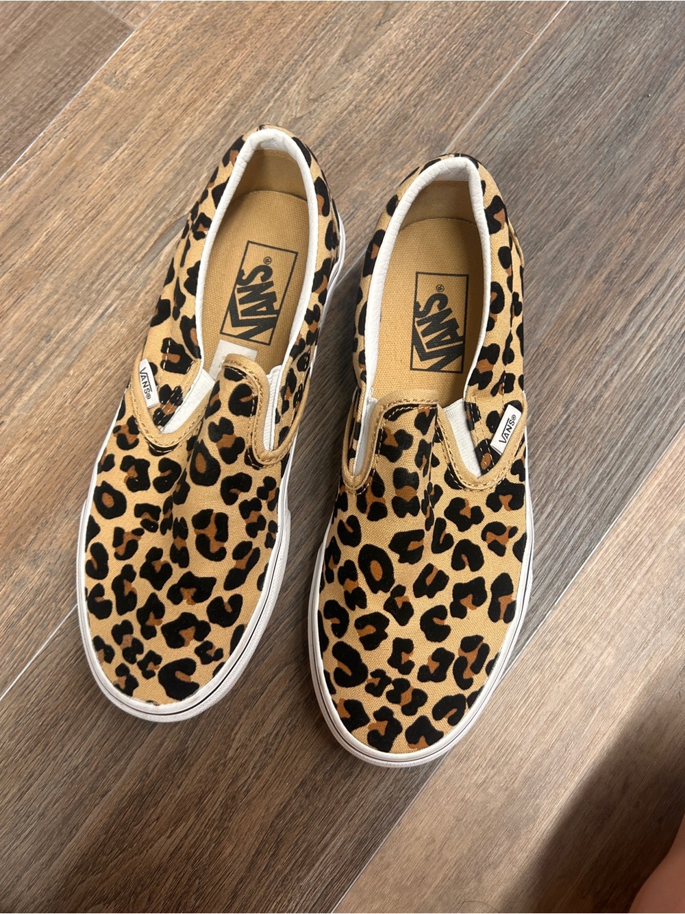 Vans Leopard Print Slip-On Vans Sneakers - Picture 4 of 4